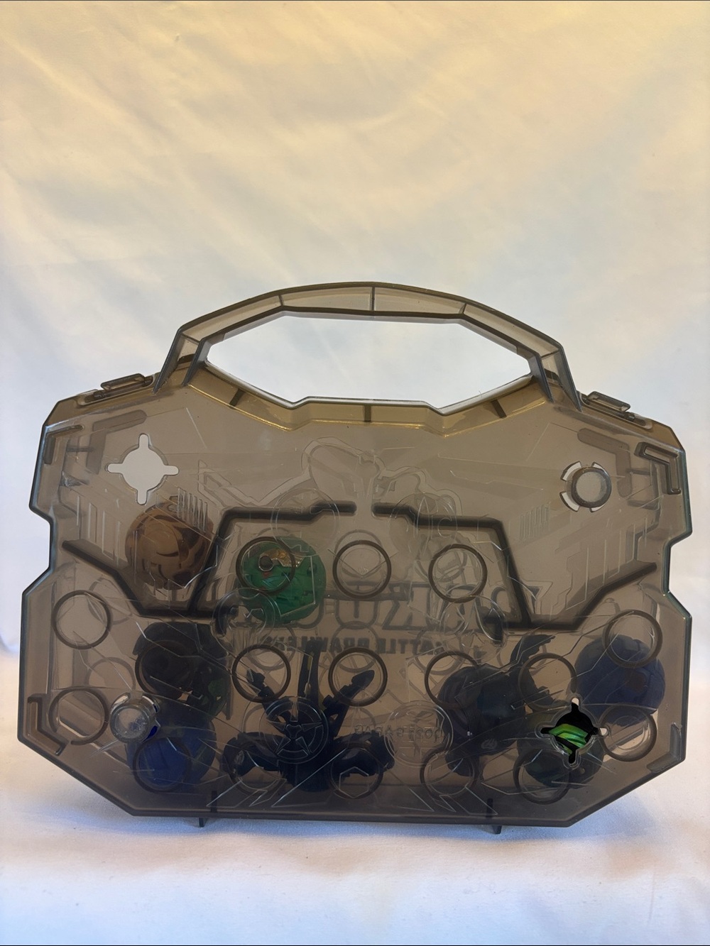 LOT OF 8 OFFICIAL BAKUGAN BATTLE BRAWLERS WITH TRANSLUCENT GREY CARRY CASE - Picture 10 of 12